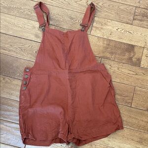 Nicole Miller Rust Women Shorts